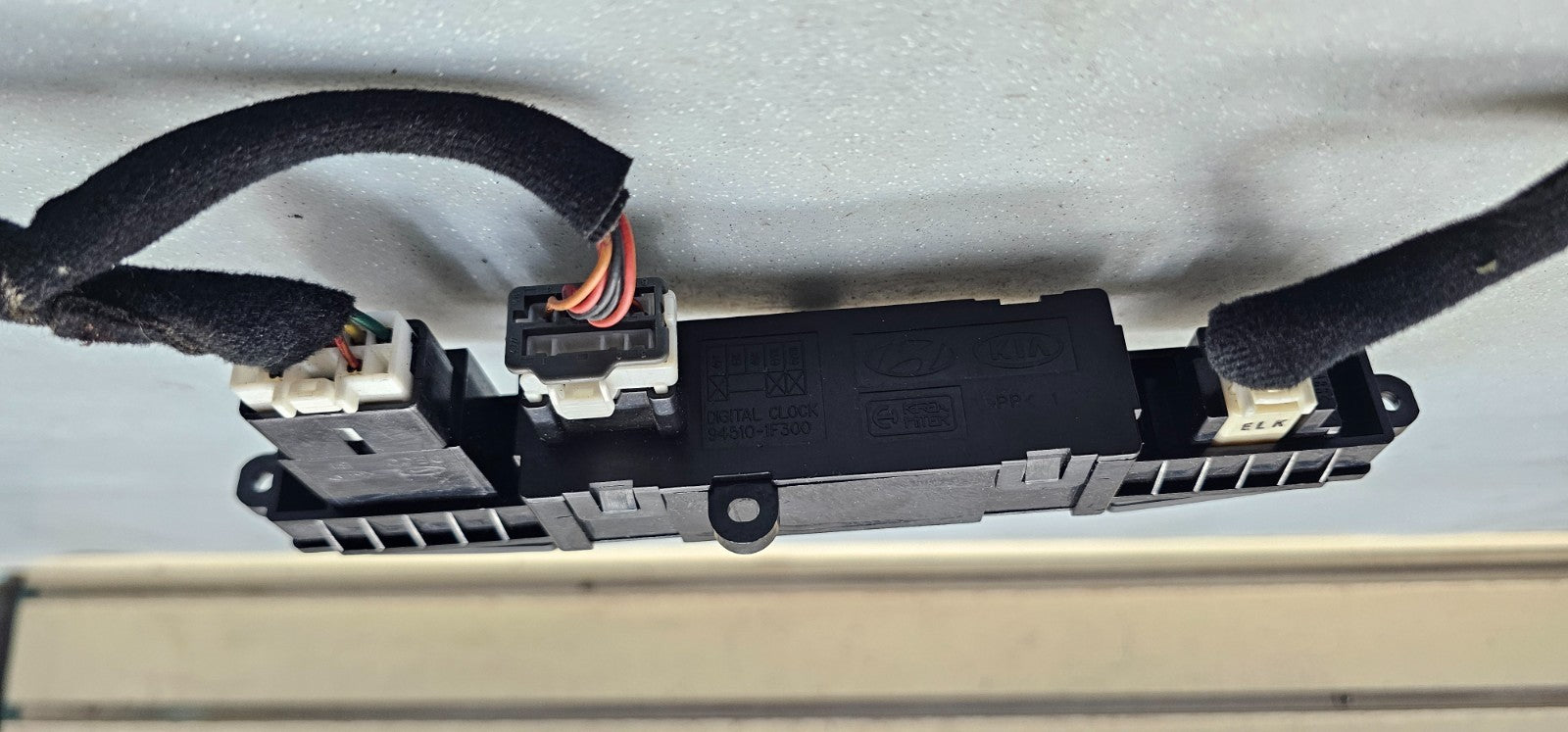 🔥06-10 Kia Sportage Hazard Switch Control Dash Digital Clock Display Time Black