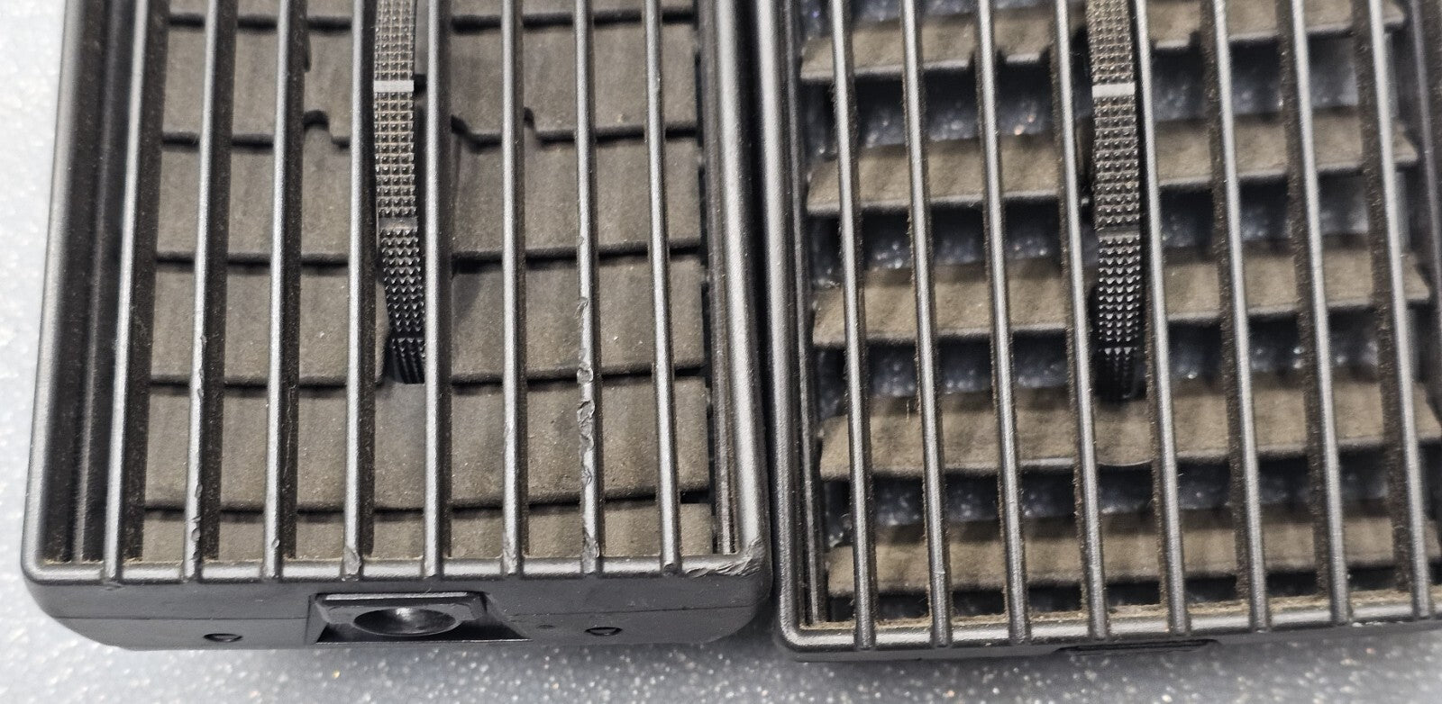 02-05 Dodge RAM CENTER DASH LEFT/RIGHT Heater Air Vents Filter Conditioner Pair