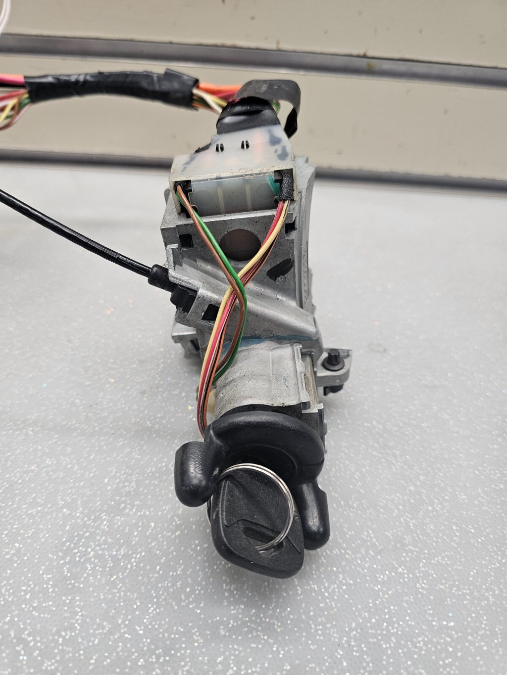 99-02 SILVERADO IGNITION SWITCH LOCK CYLINDER HOUSING ASSEMBLY STEERING COLUMN
