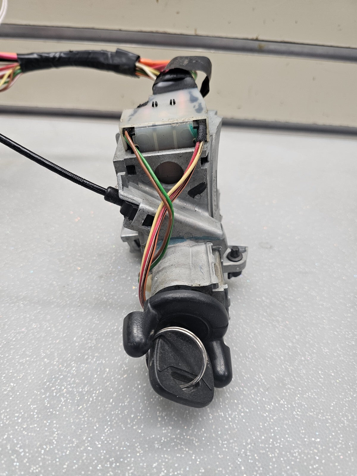 99-02 SILVERADO IGNITION SWITCH LOCK CYLINDER HOUSING ASSEMBLY STEERING COLUMN