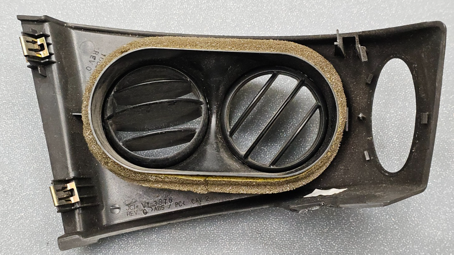 🔥04-08 PONTIAC GRAND PRIX DASH LEFT DRIVER AC A/C AIR VENT HEATER PANEL BLACK