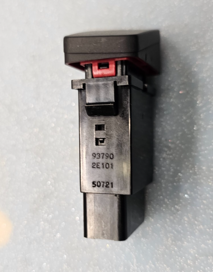 🔥04-09 Hyundai Tucson Hazard Emergency Light Lamp Control Switch Assembly Black