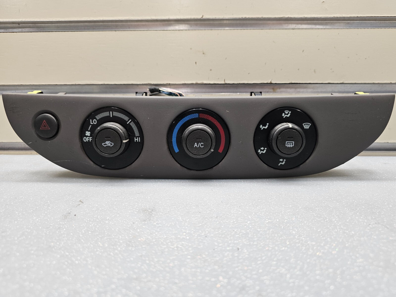 02-06 TOYOTA CAMRY Dash A/C Temperature Heater Climate Control Panel Ventilator