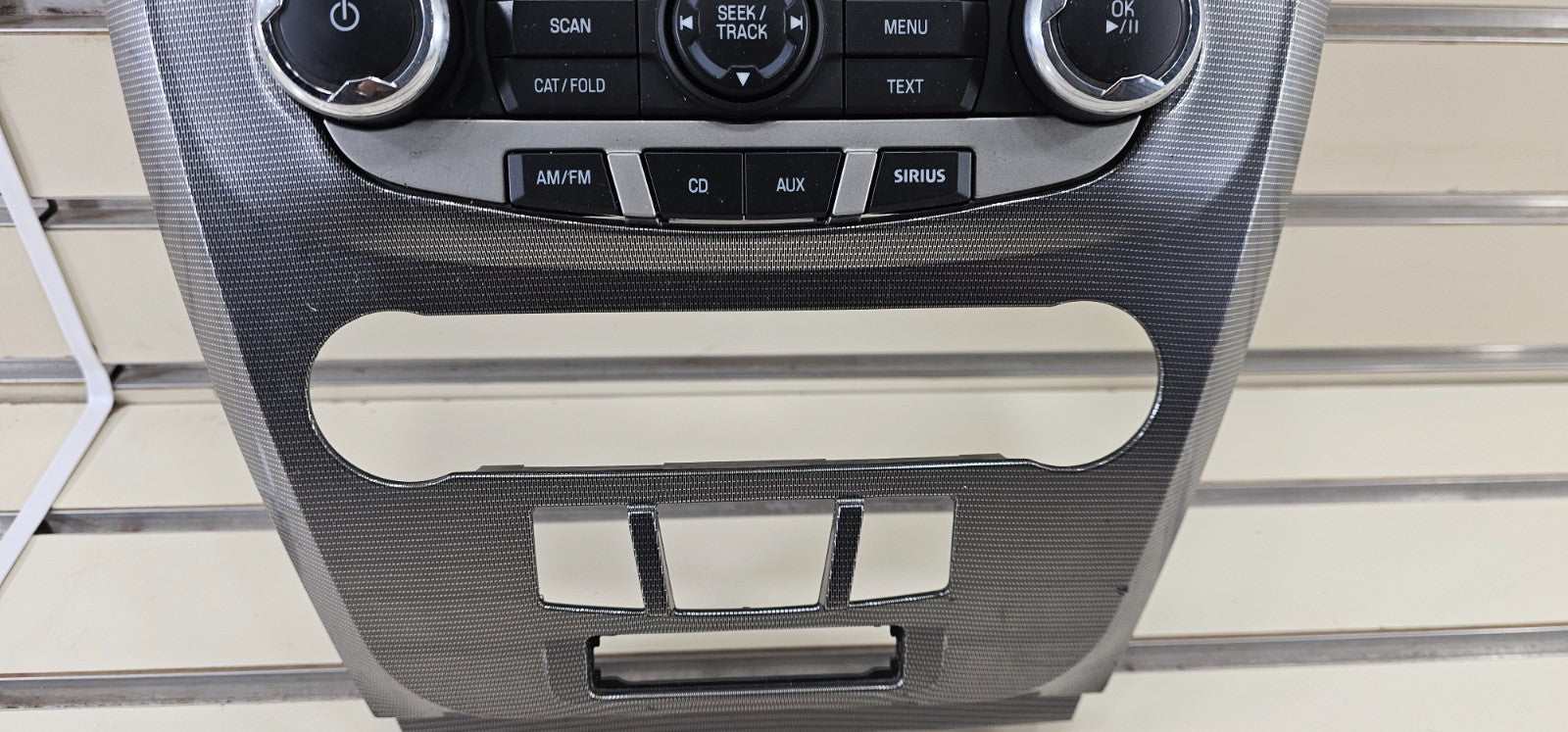  10-12 Fusion Milan Climate Control Radio Stereo Display Bezel Panel Trim Silver