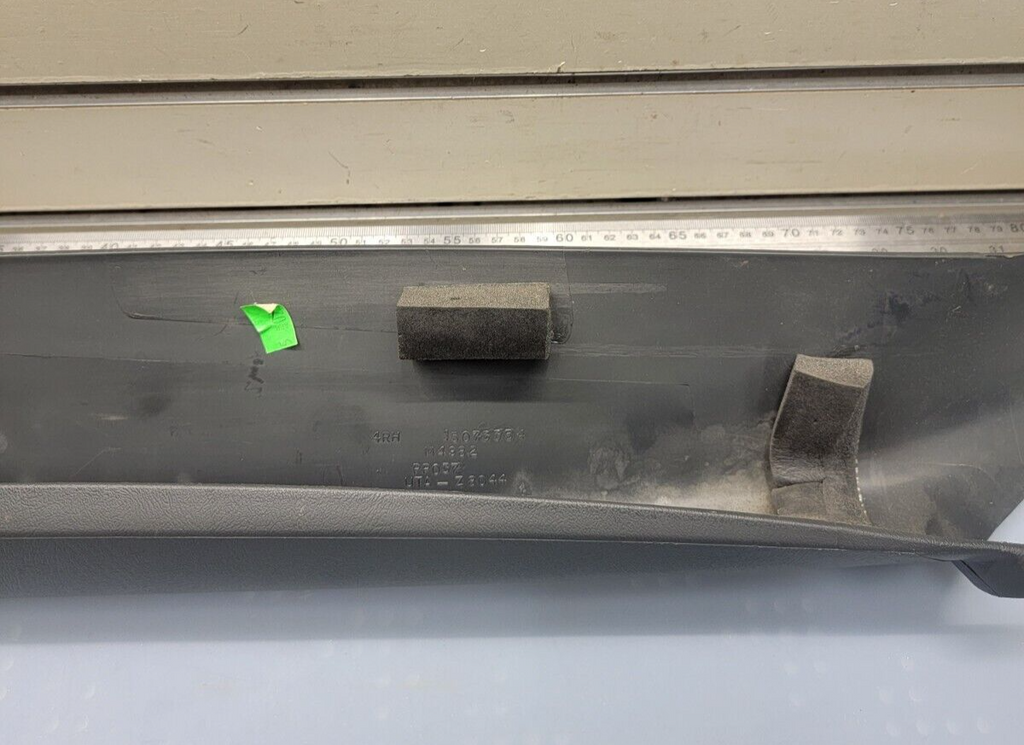 🔥99-06 SILVERADO SIERRA Roof Molding A PILLAR Trim RIGHT Passenger GRAPHITE P3