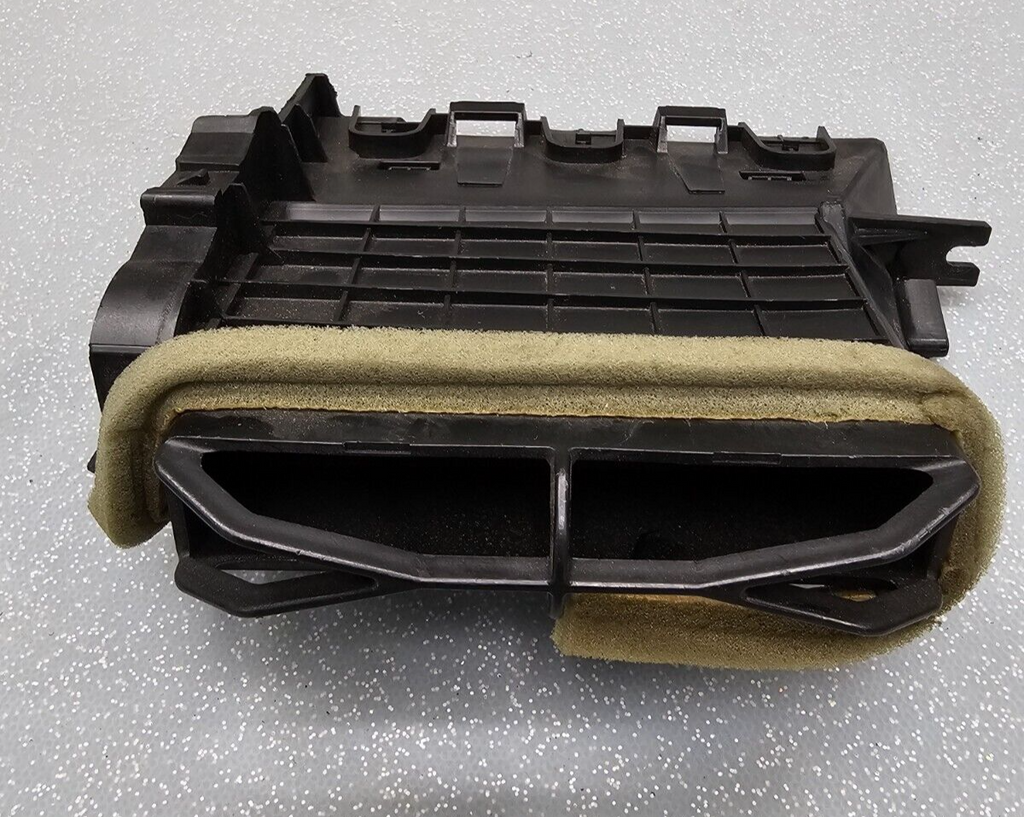 🔥2010-2012 Nissan Versa Dash Panel A/C Center Upper Air Vent Grilles OEM