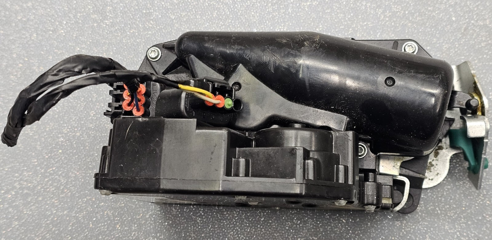 🔥06-14 Kia Sedona Entourage OEM Liftgate Tailgate Latch Lock Release Actuator