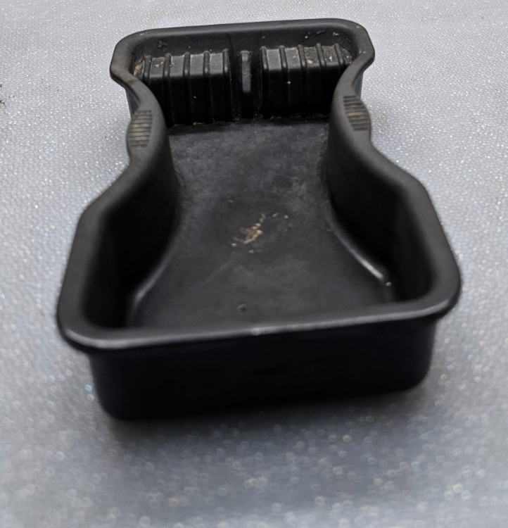 🔥05-07 FORD F250 350 450 550 DASH CUPHOLDER PIECE CENTER CUP HOLDER OEM