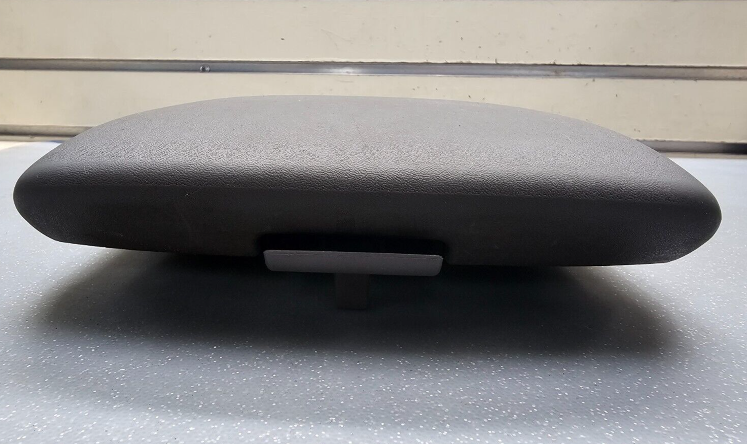 🔥05-14 Frontier Xterra Center Console Door Lid Armrest Top Pad Storage Black
