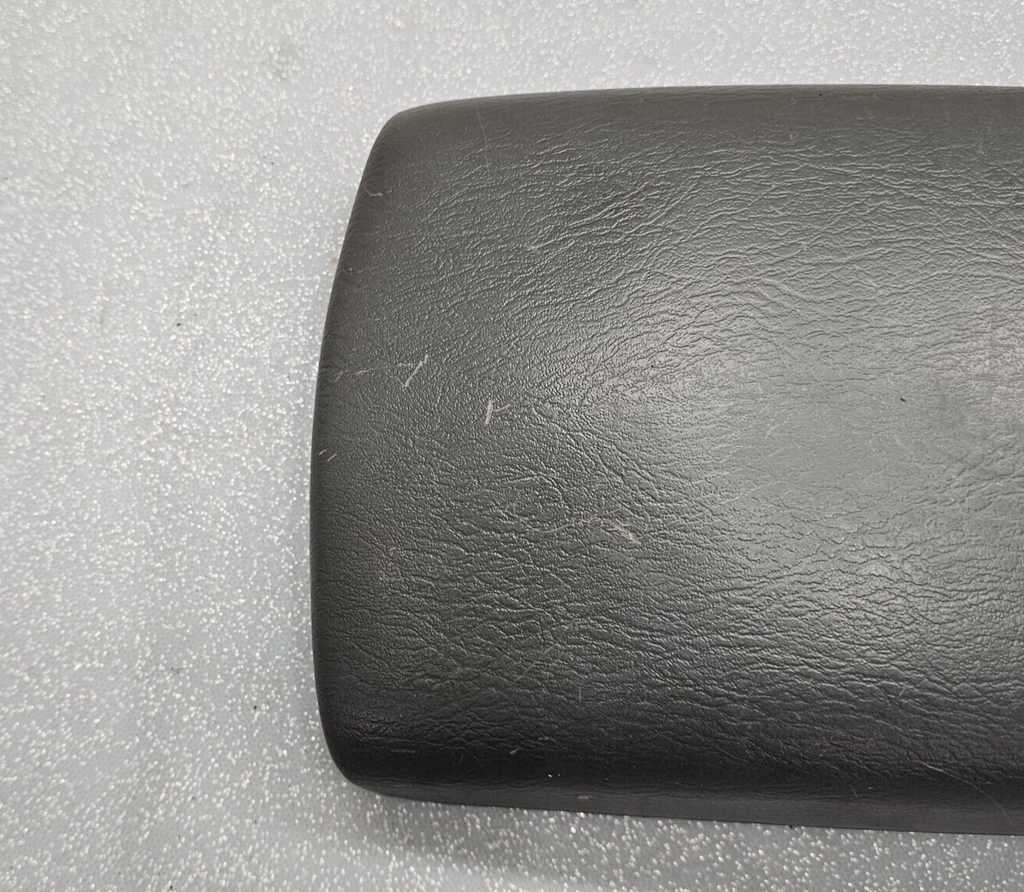 🔥02-07 Jeep Liberty Front Center Console Arm Rest Cover Lid Assembly Black OEM