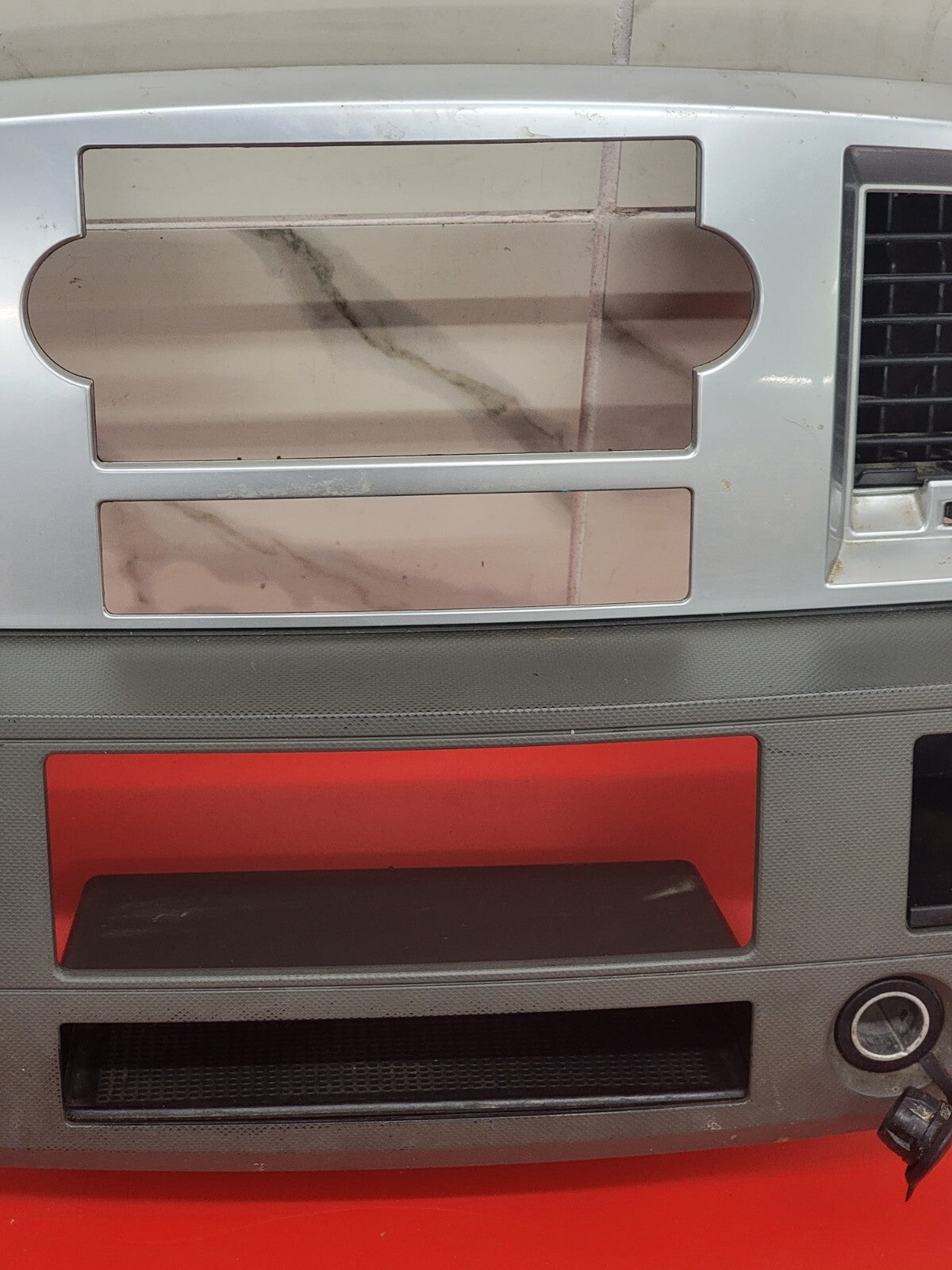 🔥06-08 Dodge RAM Dash RADIO Bezel Climate Trim Panel 🔴Storage SILVER v3 B11