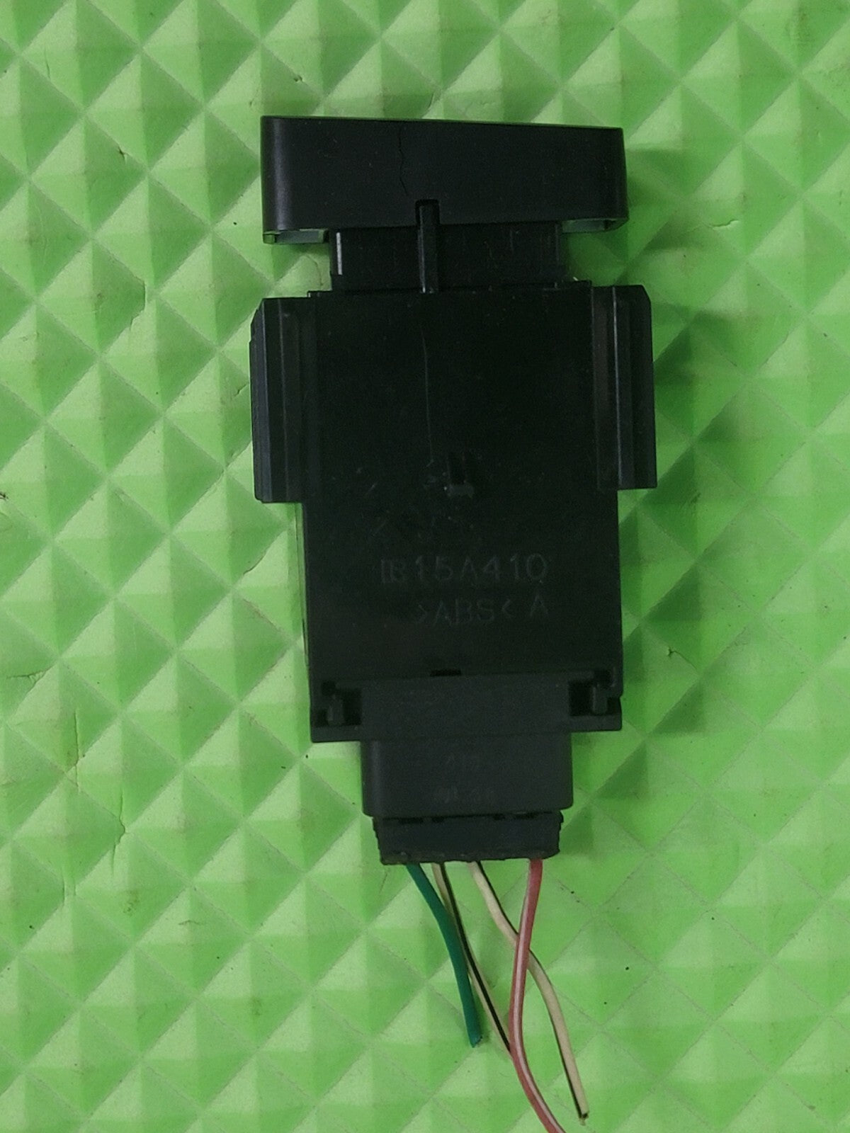 🔥2003-2008 TOYOTA COROLLA REAR GLASS DEFROSTER ON/OFF SWITCH