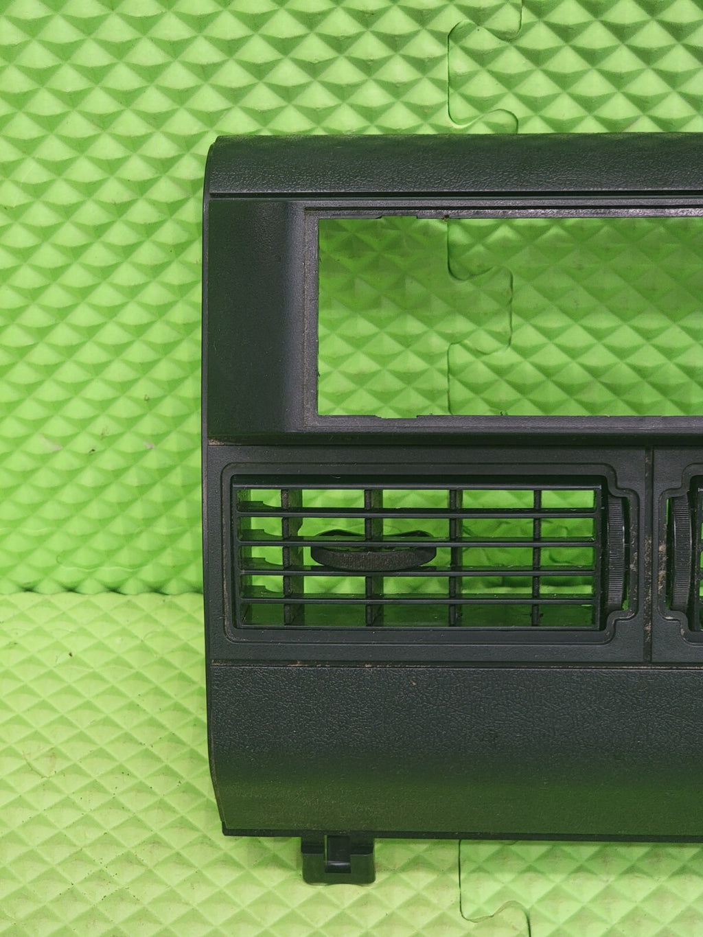 🔥88-94 Chevy GMC Yukon C/K Blazer Dash Am FM Radio Strereo bezel Panel Black