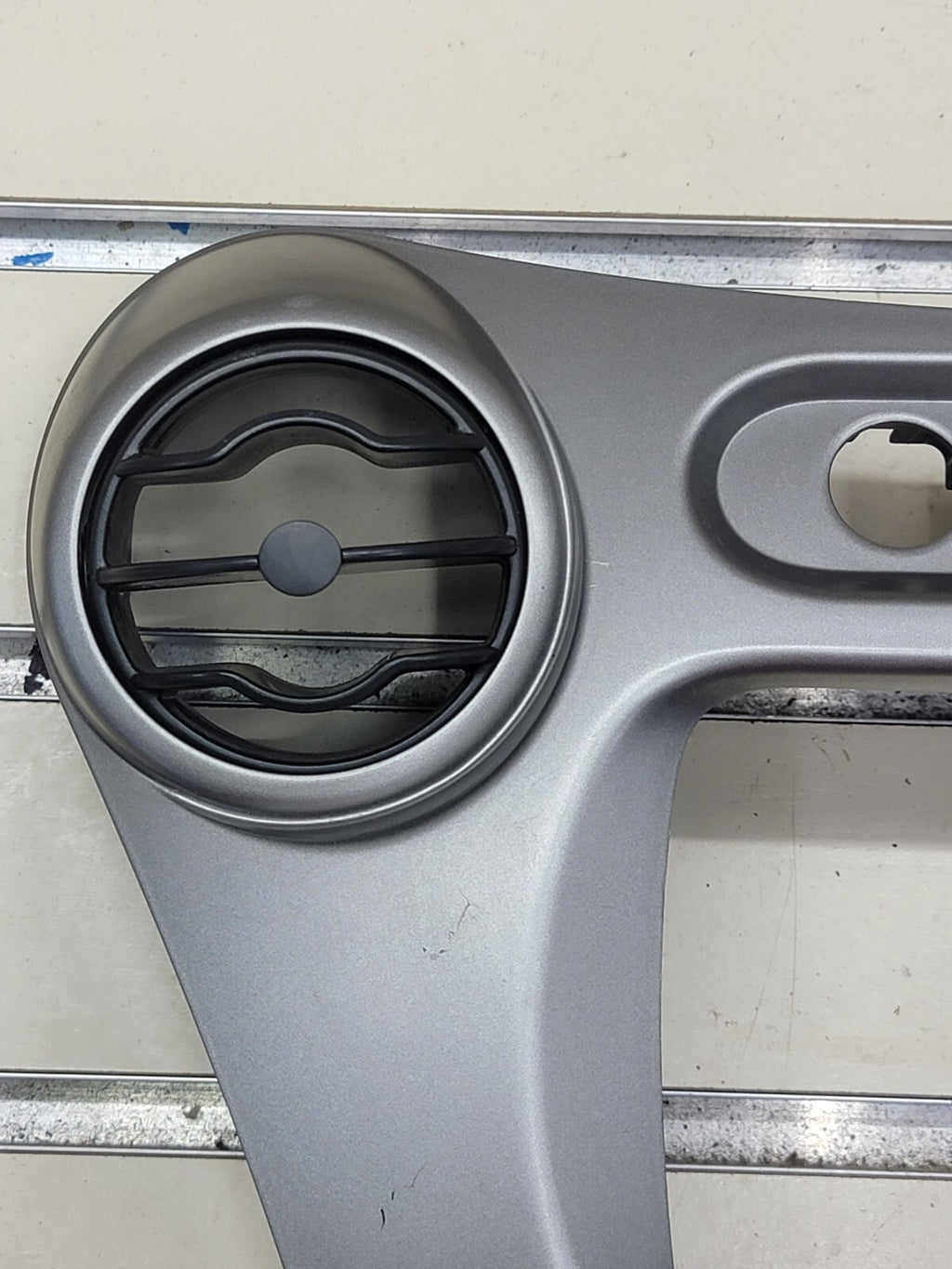 🔥2003-2007 Saturn Ion Radio AC Climate Control Bezel Vents silver