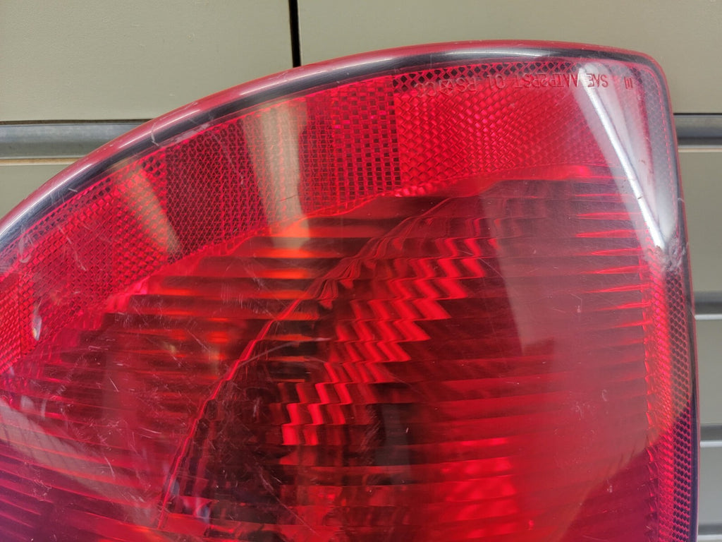 🔥2004-2007 Dodge Caravan RIGHT Tail Light Fits  OEM