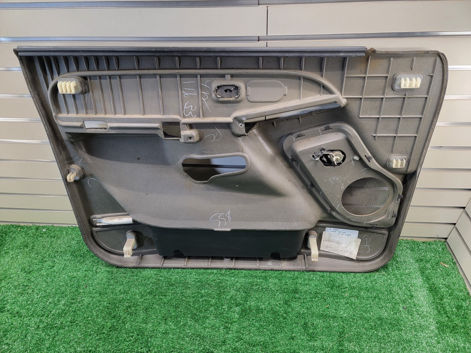 🔥99-02 Silverado SIERRA Door Panel Front Passenger /No Arm LIGHT Dark GRAY D4