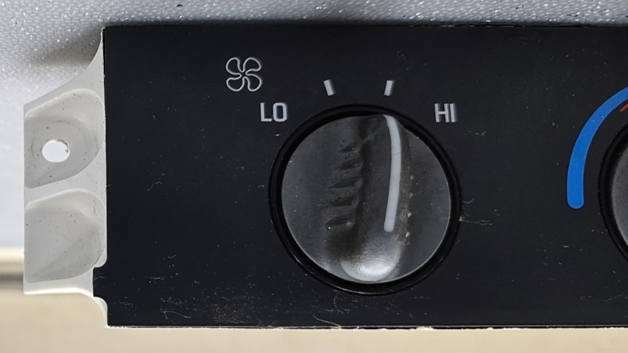 🔥01-07 Chevrolet Express 1500 A/C Heater Temperature Climate Control Unit Dash