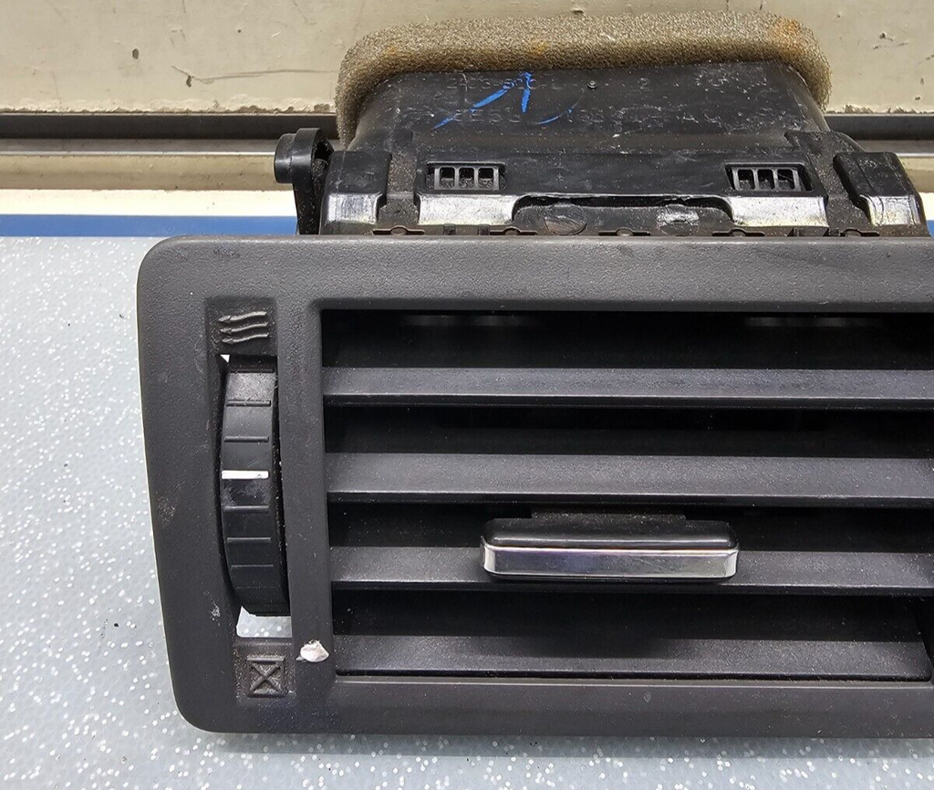 10-12 Fusion Milan Dash Front Left Driver AC Air Vent Heater Conditioner DK GRAY