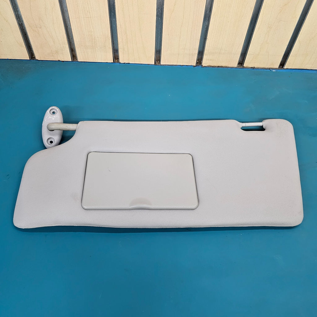 00-07 Ford Focus Driver Front Left Driver Cloth Sun Visor Sunshade W/Mirror Gray