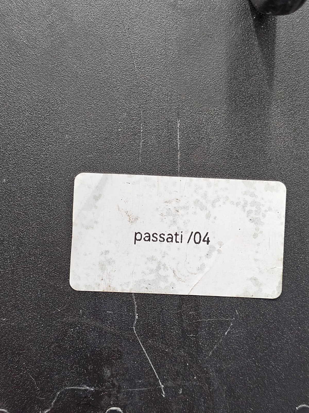 01-05 Volkswagen Passat Front Center Console Cover Lid Armrest Top Pad Black OEM