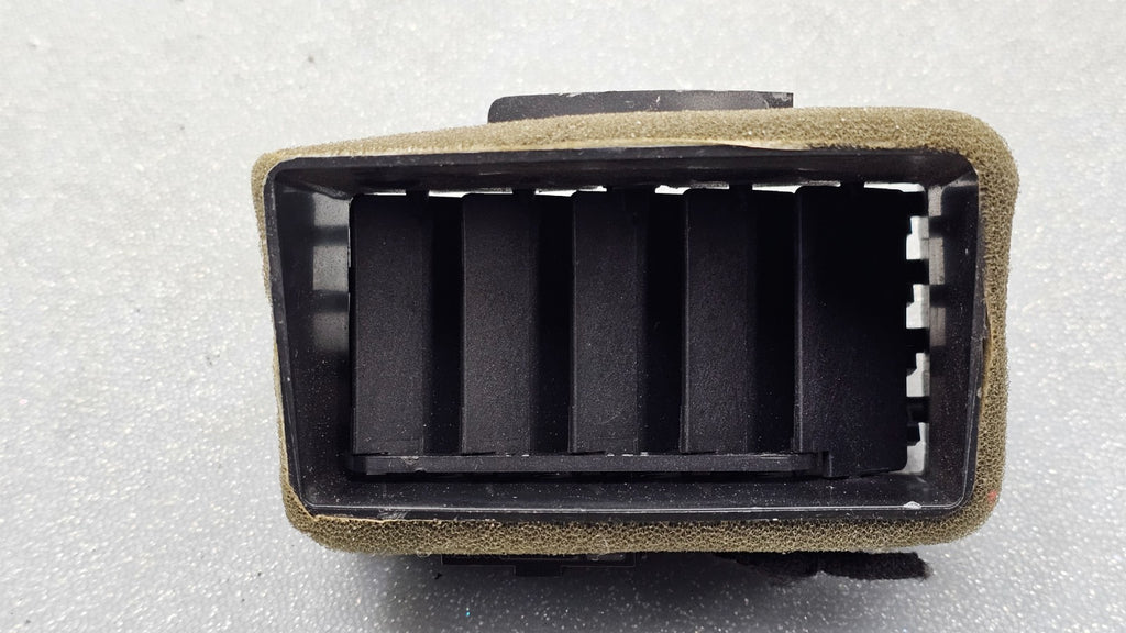 🔥 08-12 Ford Escape Center Dash Right/Left AC A/C HVAC Air Vent Heater Panel