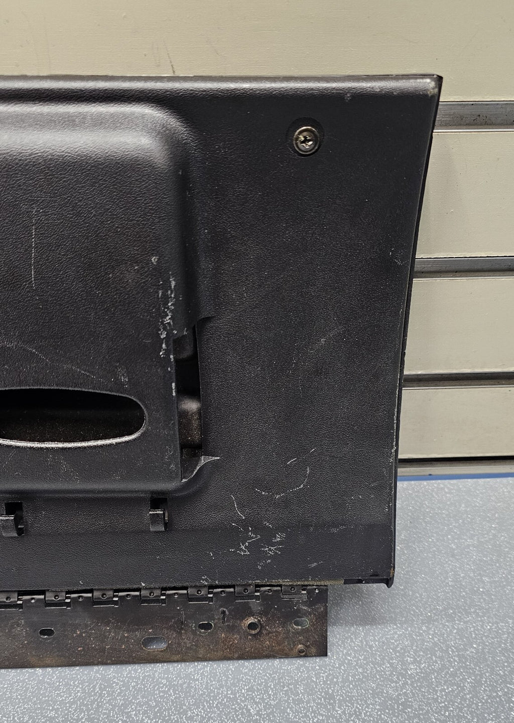 🔥00-02 Chevrolet Cavalier Glove Box Door w/Latch DARK GRAY USED