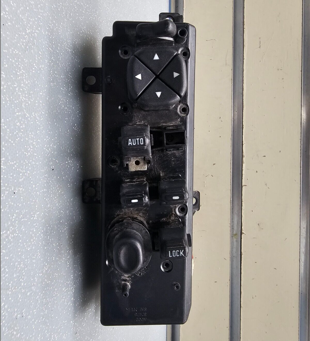 99-04 Jeep Grand Cherokee Driver Left Master Door Window Mirror Switch Assembly