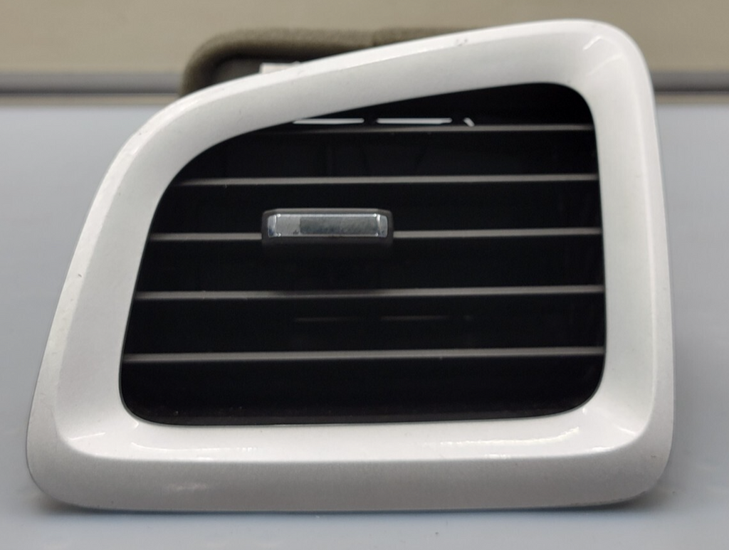 🔥10-17 Equinox Left Driver HVAC AC A/C Outer Dash Air Vent Heater SILVER VT31