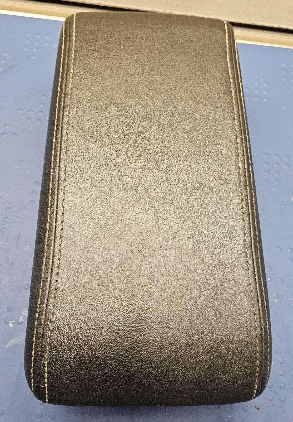 10-12 FORD FUSION Front Center Console Lid Arm Rest Cover Top Morad Parts BLACK
