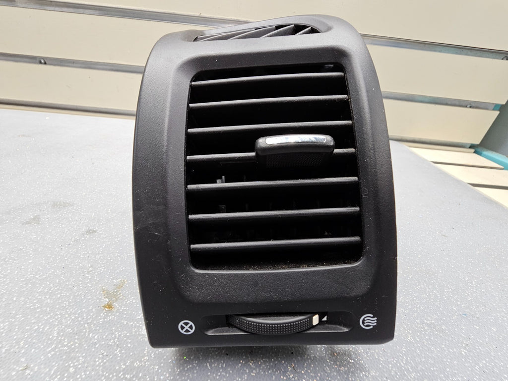 🔥06-12 Kia Sedona Front Left Driver Dash A/C Air Vent Heater Assembly Black OEM