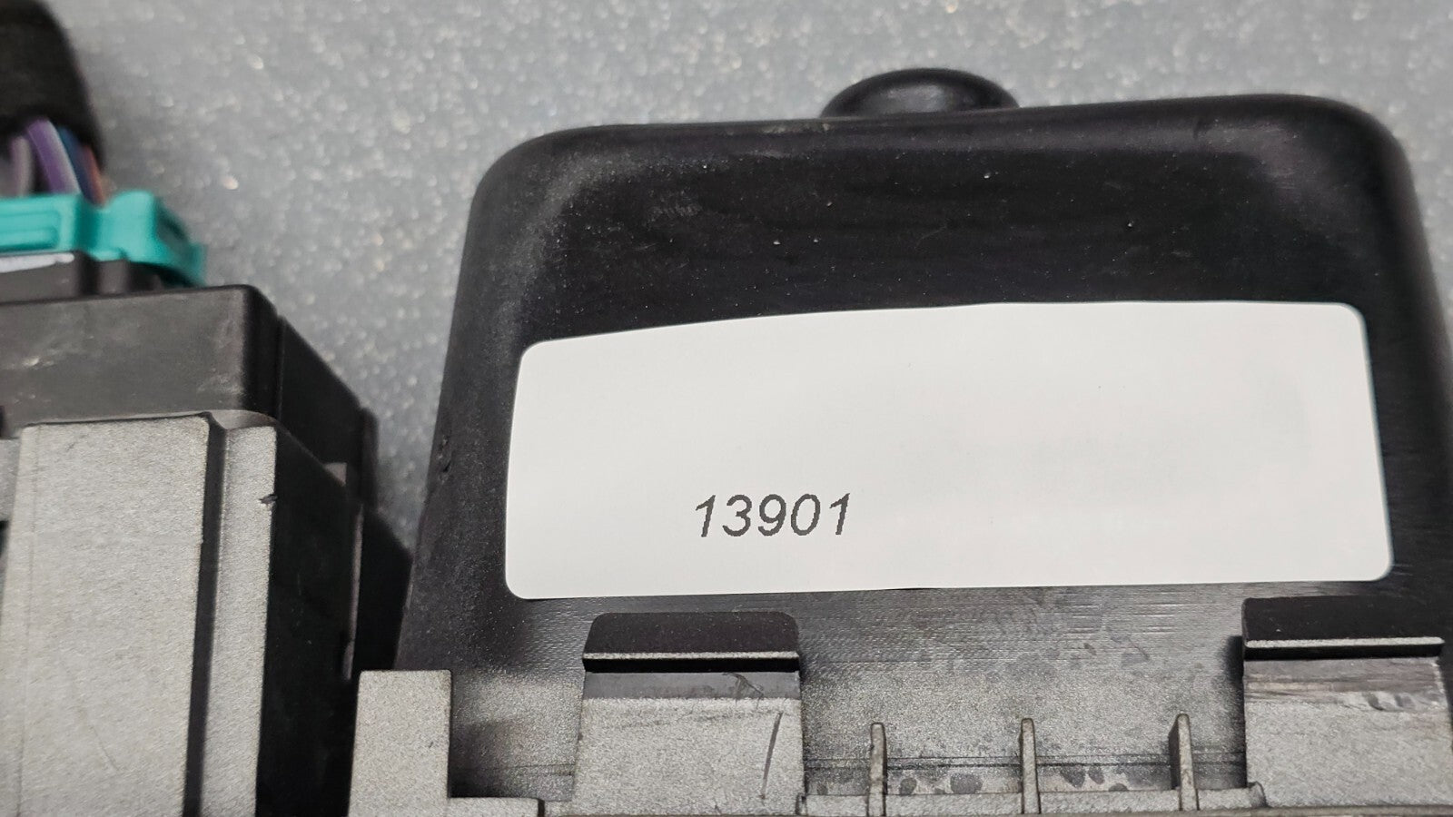 🔥06-09 Fusion Explorer Milan Left Driver Master Power Window Switch Gray