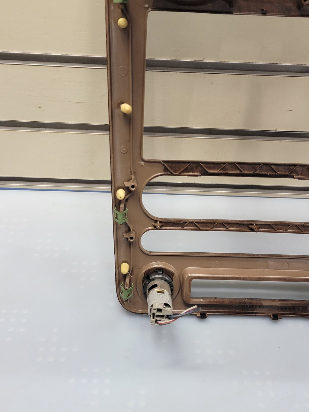 08-09 FORD Taurus X Ford freestyle Center Dash Radio Climate Beze Trim woodgrain