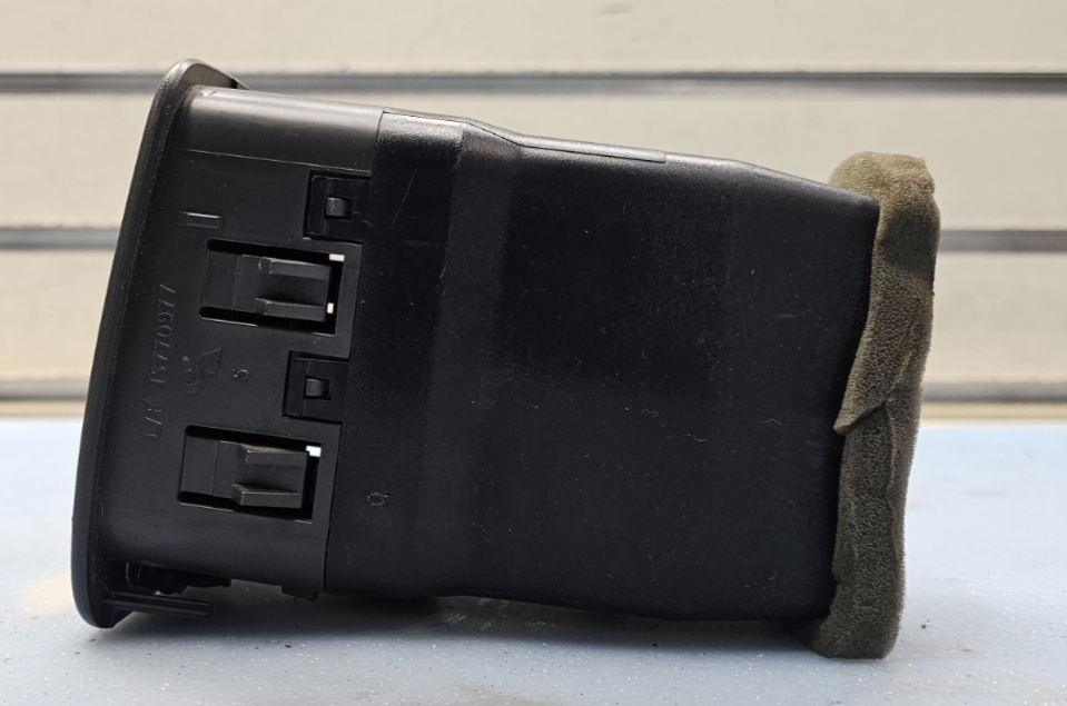 🔥99-06 Silverado Sierra Right Passenger Dash A/C HVAC AC Heater Air Vent Black