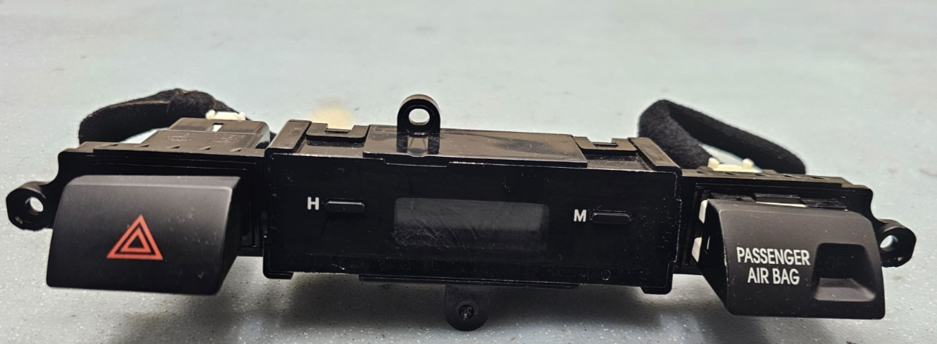 🔥06-10 Kia Sportage Hazard Switch Control Dash Digital Clock Display Time Black