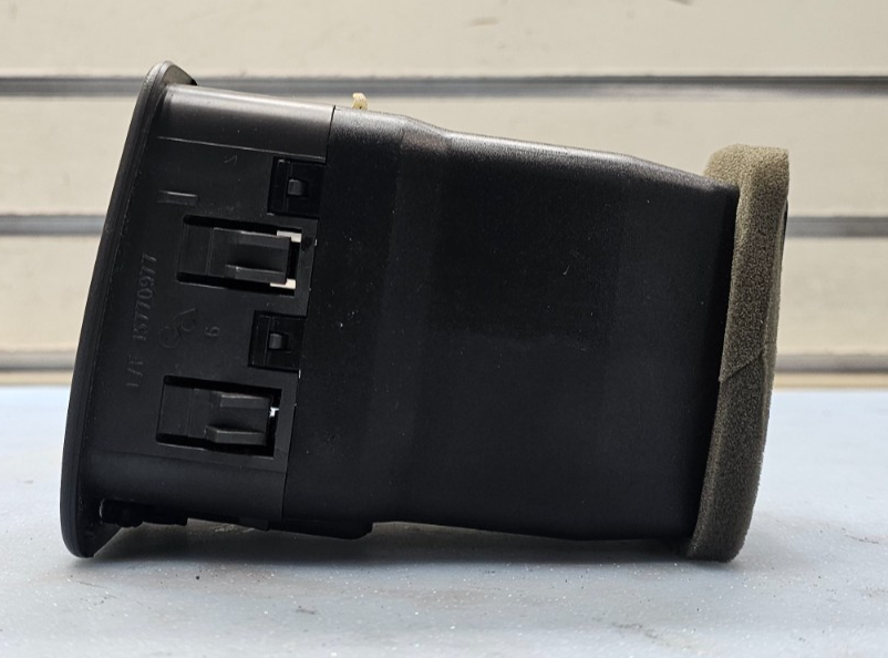 🔥99-06 Silverado Sierra Right Passenger Dash A/C HVAC AC Heater Air Vent Black