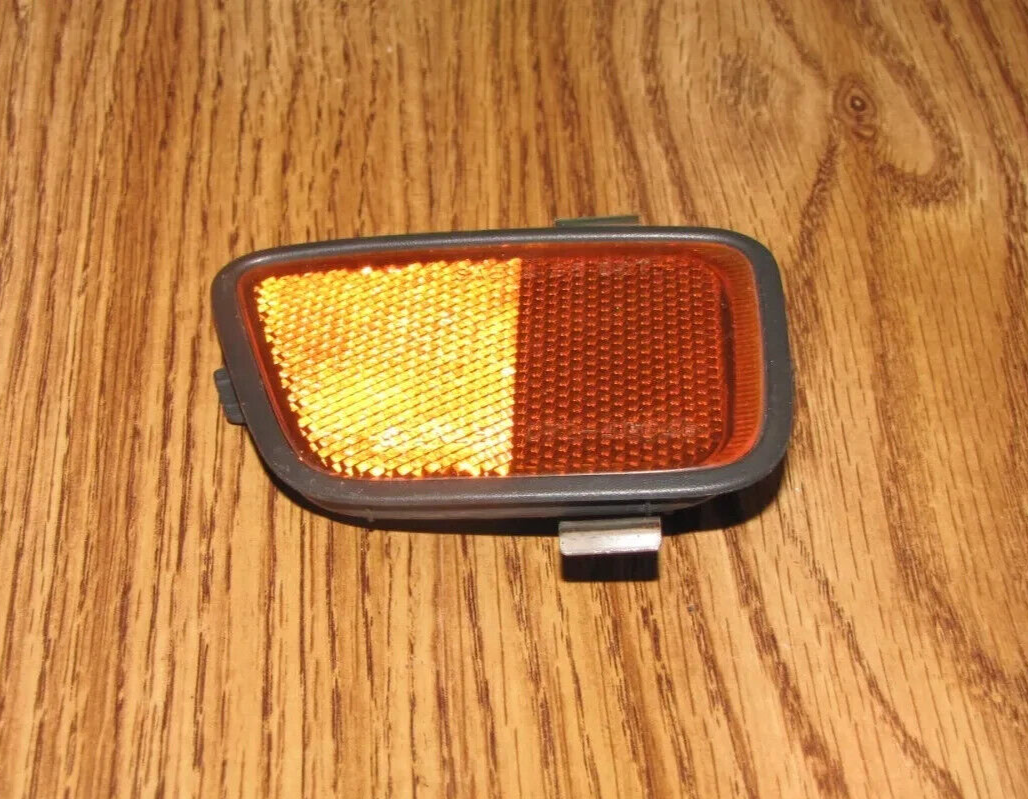 🔥97-01 HONDA CRV FRONT SIDE RIGHT PASSENHER MARKER LIGHT REFLECTOR ASSEMBLY OEM