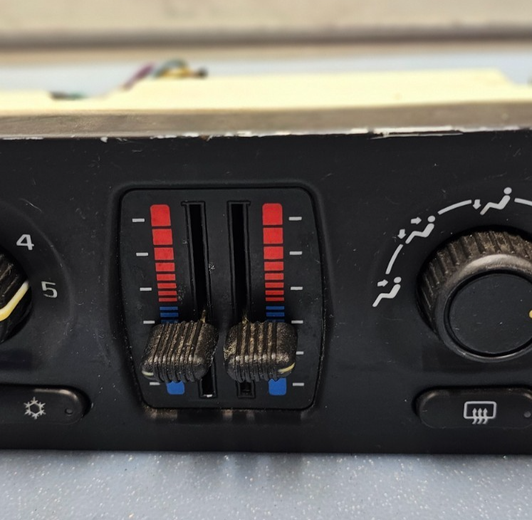 🔥03-09 Silverado SIERRA TRAILBLAZER DASH Heater A/C Climate Control DIGITAL