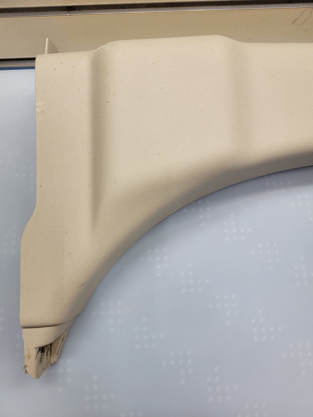 12 - 16 DODGE GRAND CARAVAN LOWER B PILLAR TRIM COVER DRIVER SIDE LEFT TAN