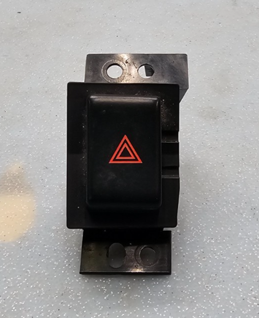 🔥05-07 Infiniti G35 Dash Hazard Warning Emergency Light Lamp Button Switch OEM