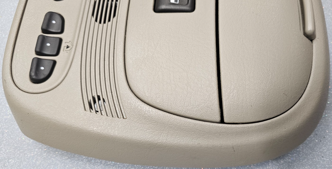 🔥02-04 Envoy Rainier Trailblazer Overhead Console Dome Map Light Lamp Tan