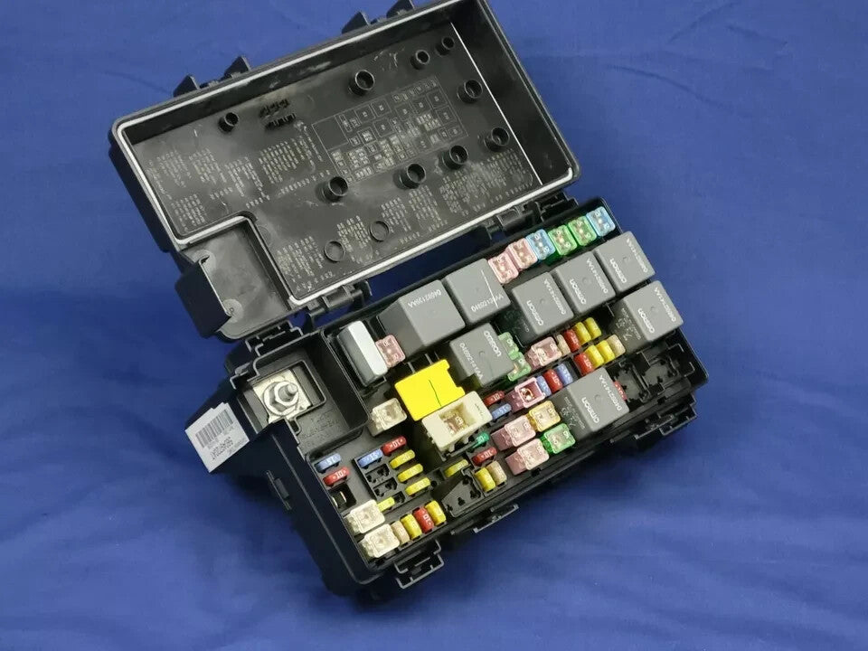 🔥08-09 Dodge Grand Caravan Journey Town Country Fuse box TIPM Power Module OEM