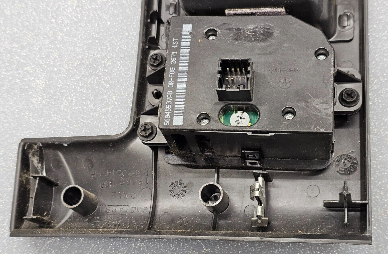 02-05 Dodge RAM Dash Front Left Driver Headlight Switch Bezel Air Vent BLACK VT7