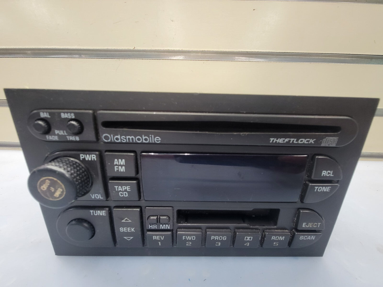 🔥1995-2001 Oldsmobile Mint Achieva Bravada Custlass Radio AM FM CD Cassette OEM
