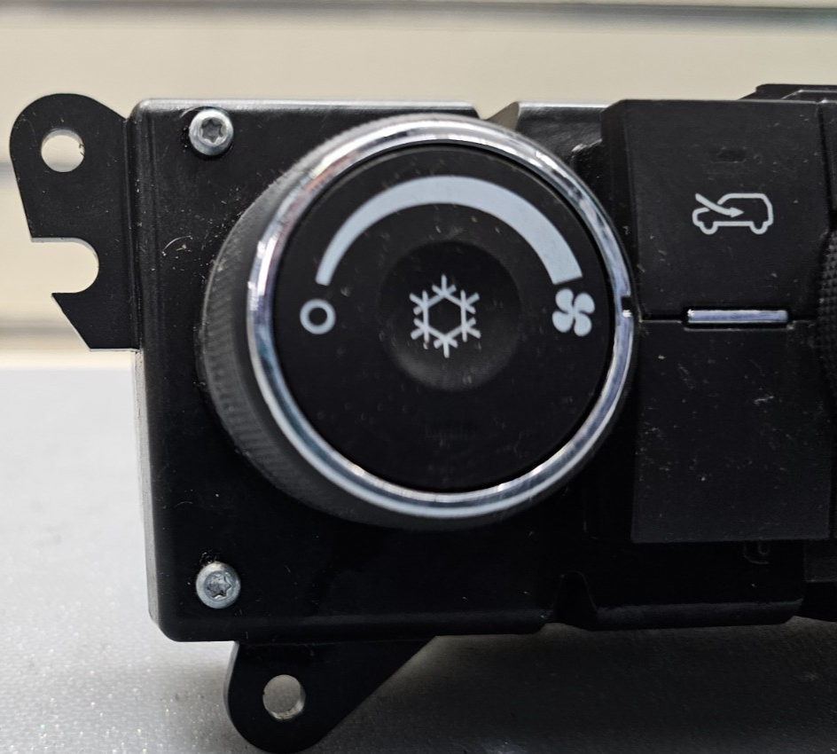 🔥07-09 CHEVY EQUINOX DASH CENTER AC HEATER CLIMATE TEMPERATURE CONTROL UNIT OEM