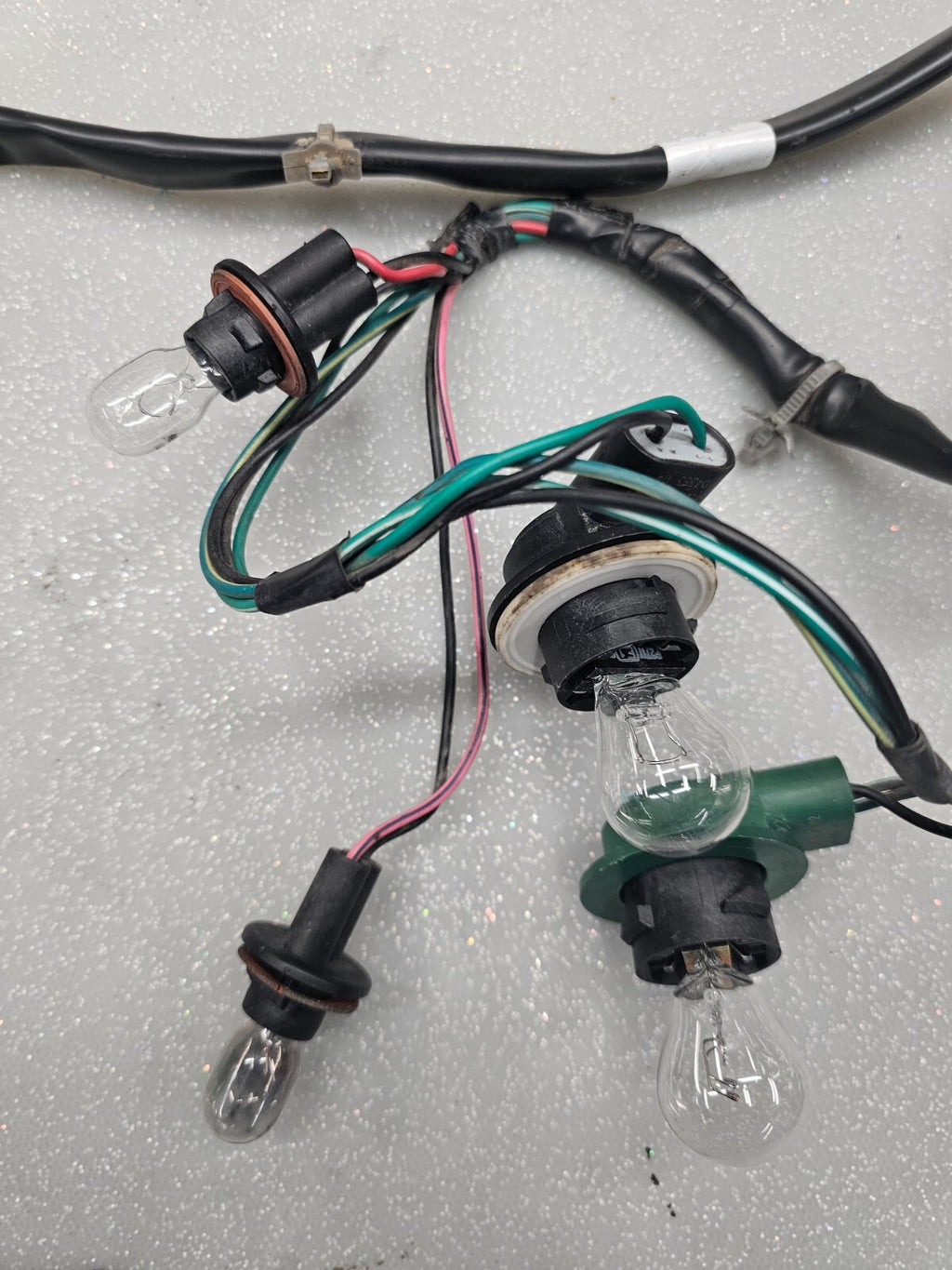 04-15 Nissan Titan Rear Tail Light Break Light Lamp Wiring Harness AssemblyLH/RH