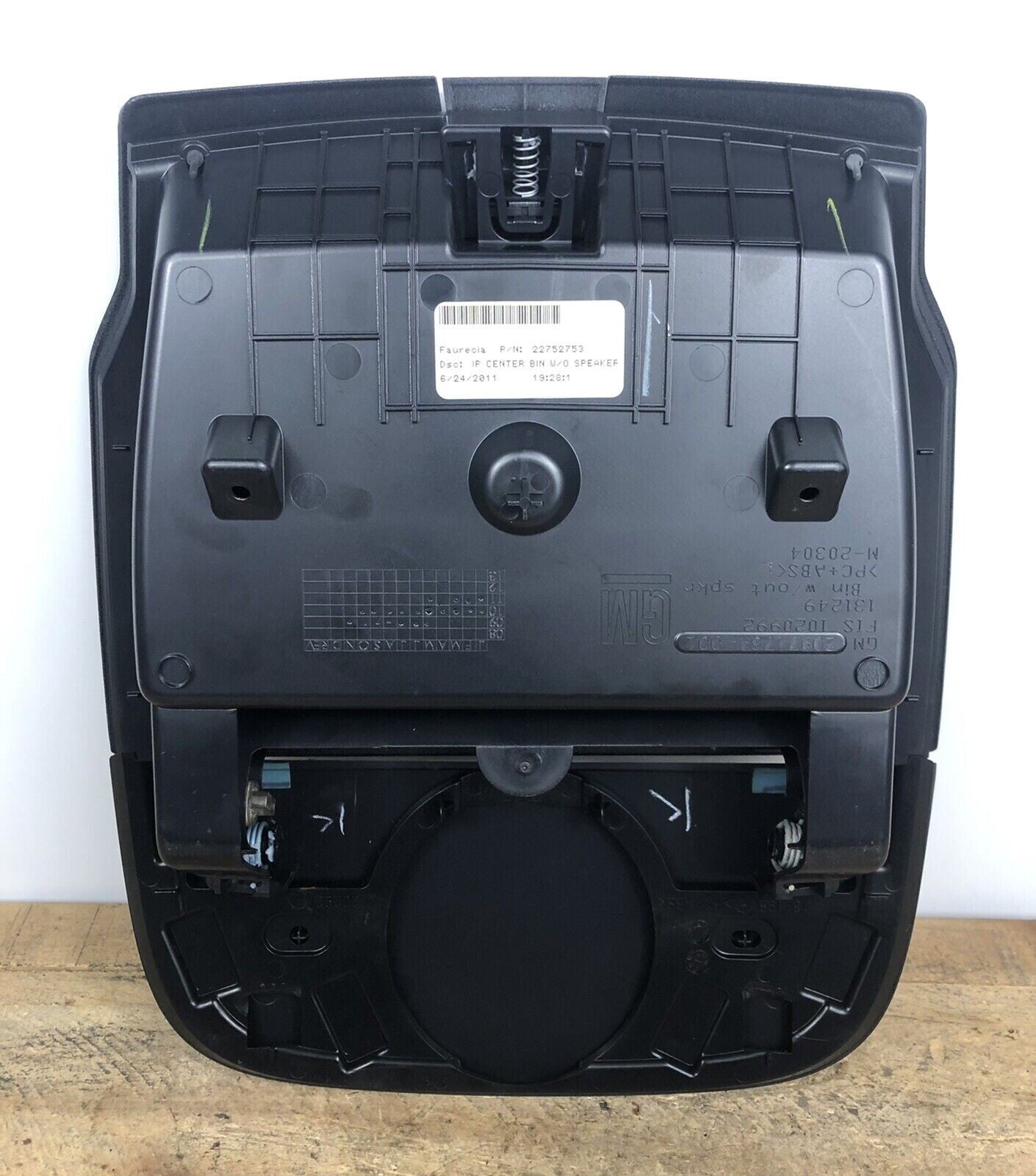 🔥10-15 CHEVY EQUINOX TERRAIN CENTER DASH STORAGE CUBBY BIN COMPARTMENT BLACK OE