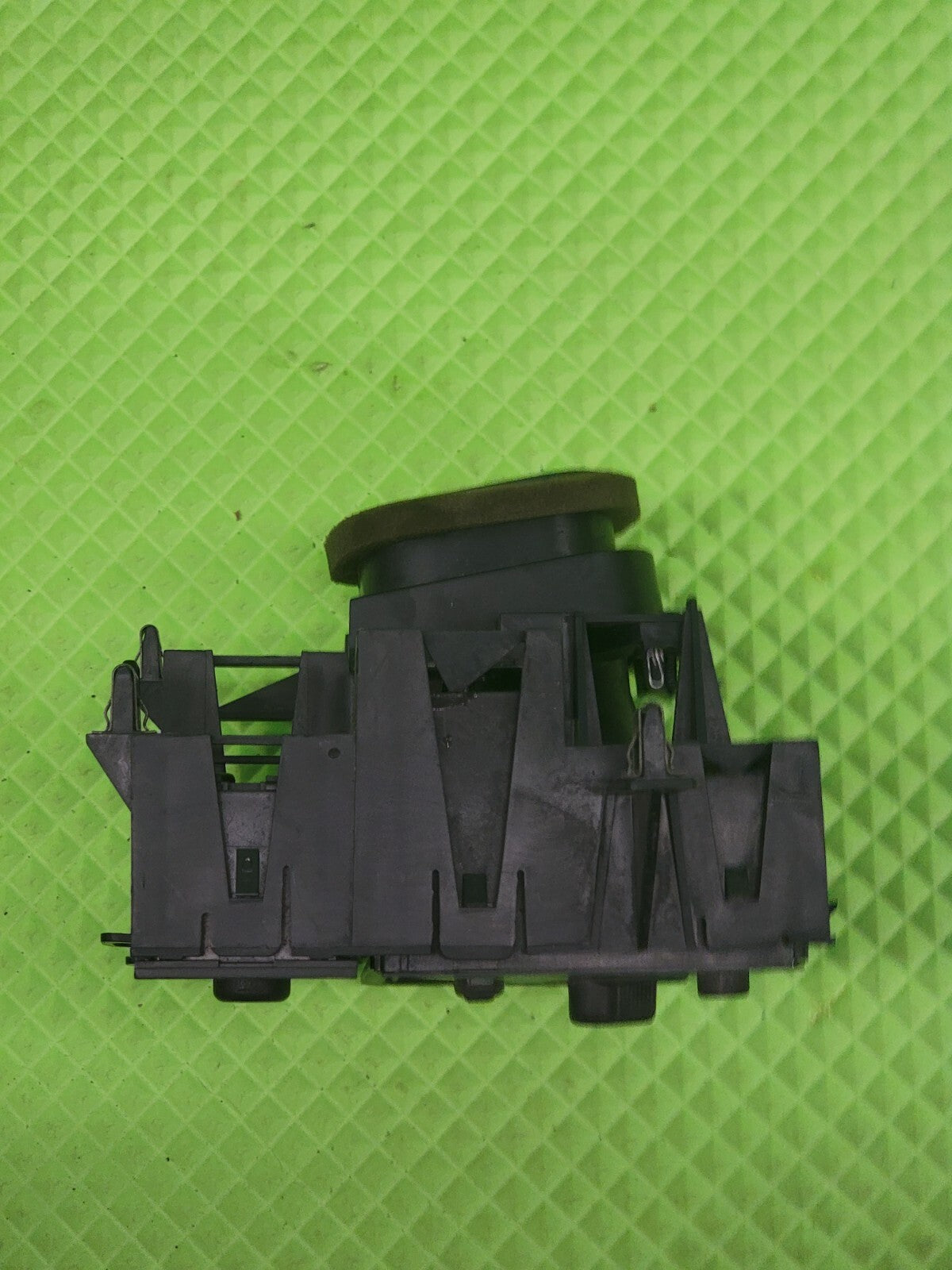 🔥1999-2006 Chevy Silverado Sierra Headlight Switch Air Vent left black HS19