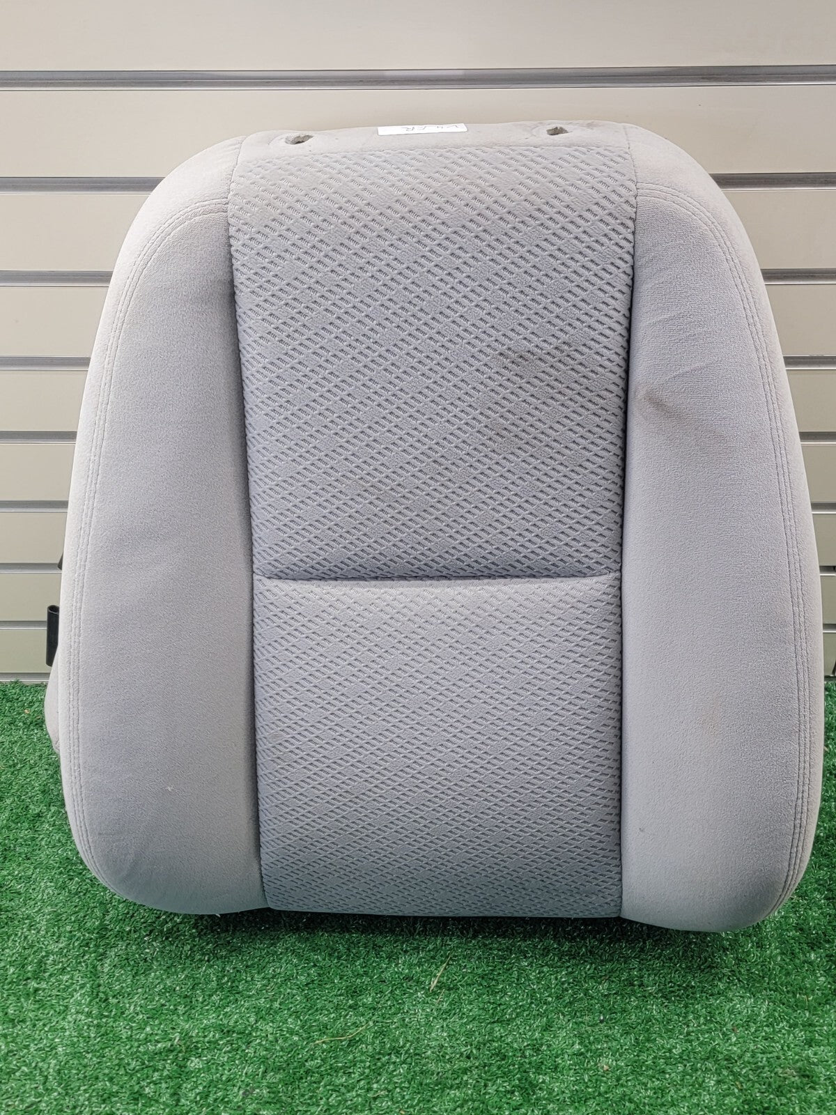 🔥07-13 GMC Sierra 1500 2500 3500 Seat rest cushion cloth front right gray V4