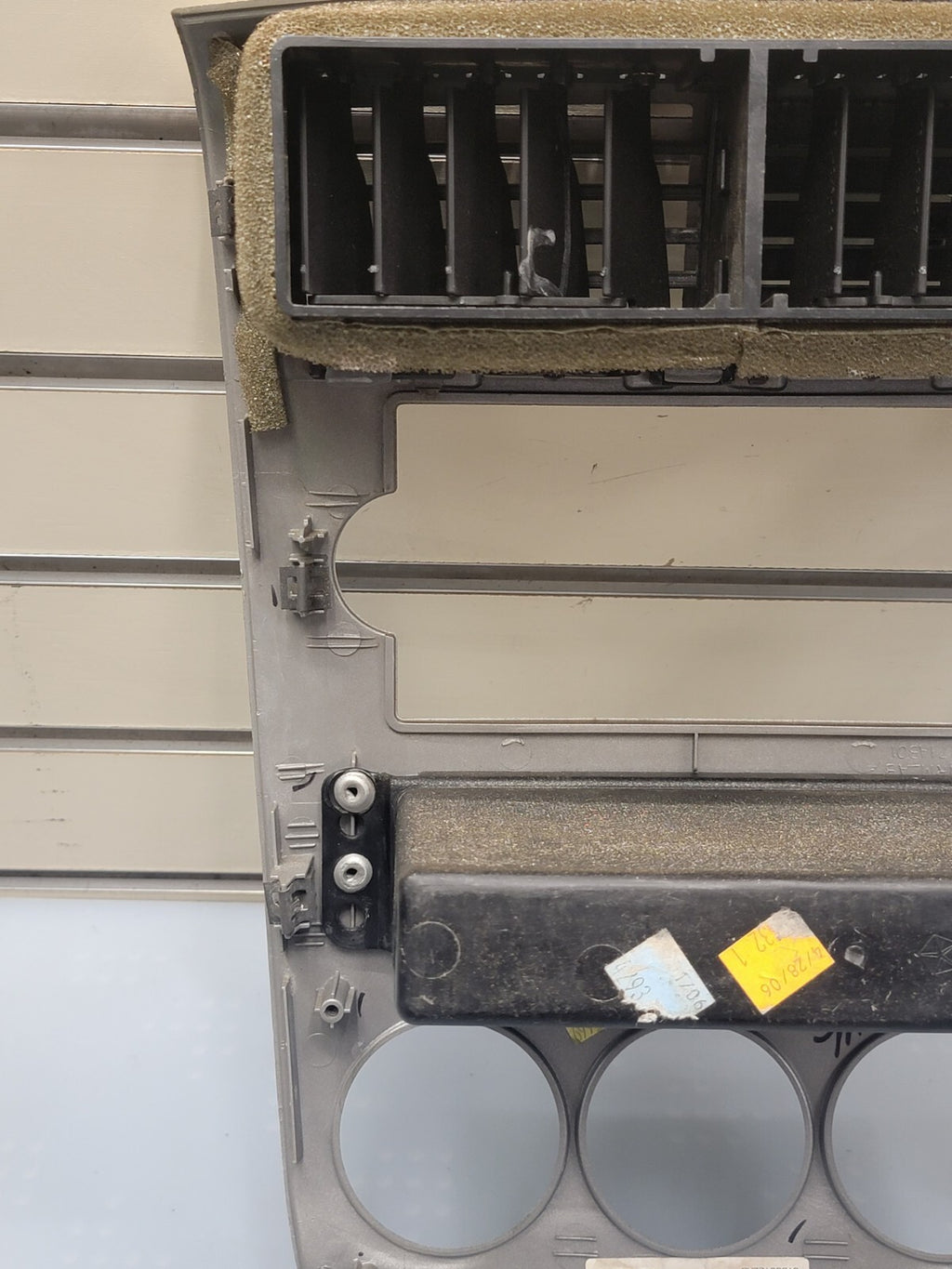 🔥07-09 Dodge CALIBER Dash Radio Center BEZEL Climate Dash Trim Vents golden B15