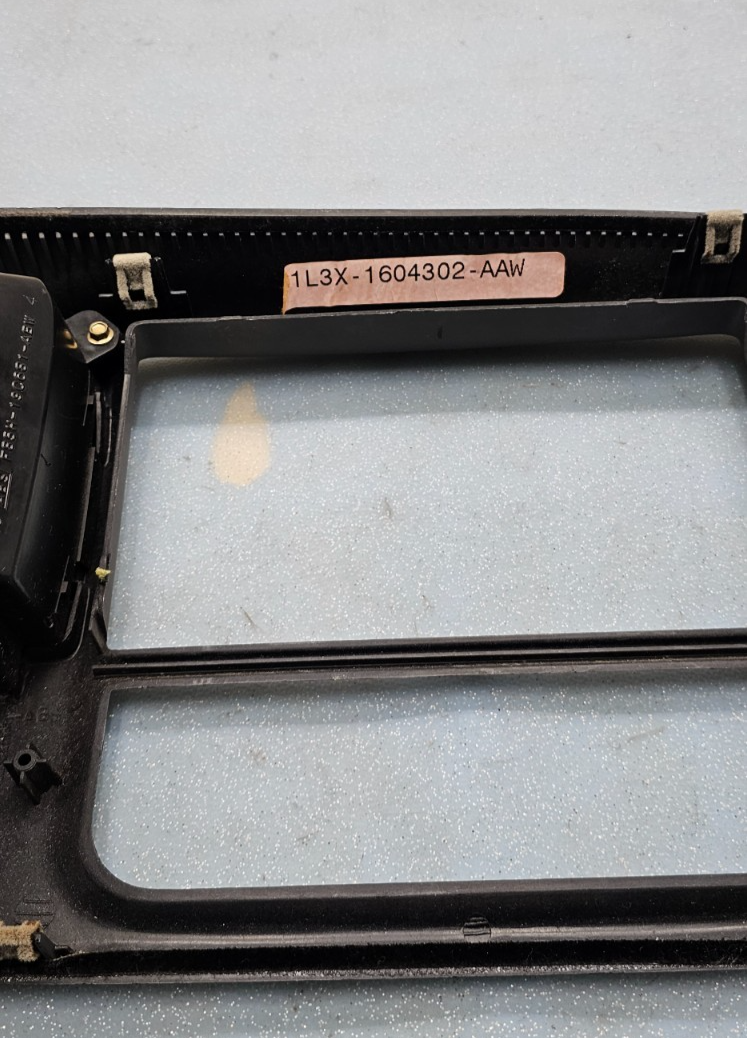🔥97-03 Ford F150 F-150 Dash Radio Stereo Climate BEZEL Trim Panel Line GRAY B1